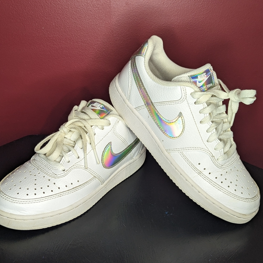 Nike Court Vision Low women's size 7 / CW 5596-100